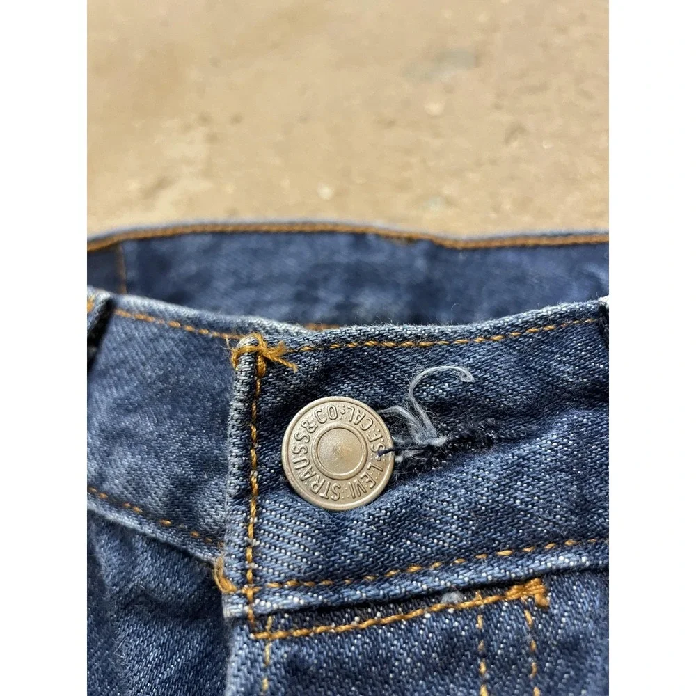 Levis 501 Jeans Mens 33x34‎ Medium Wash Blue Straight Leg Button Fly Waterless